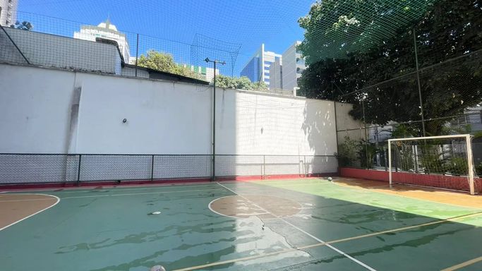 QUADRA DE POLIESPORTIVA