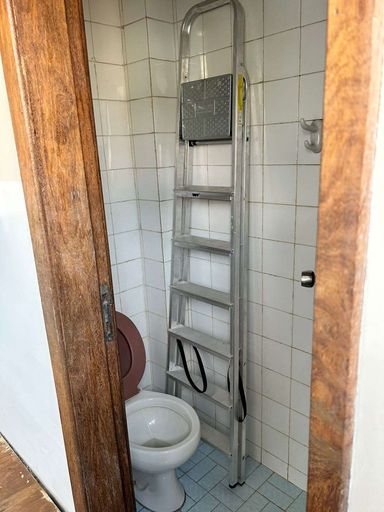 QUARTO DE SERVIÇO