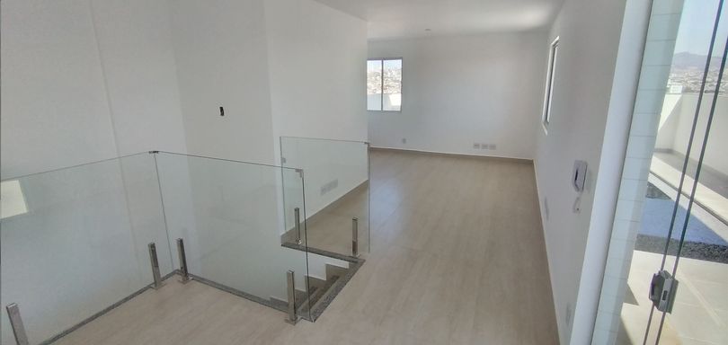 SALA SEGUNDO PISO