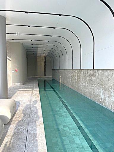 PISCINA COBERTA E CLIMATIZADA, FOTO REAL