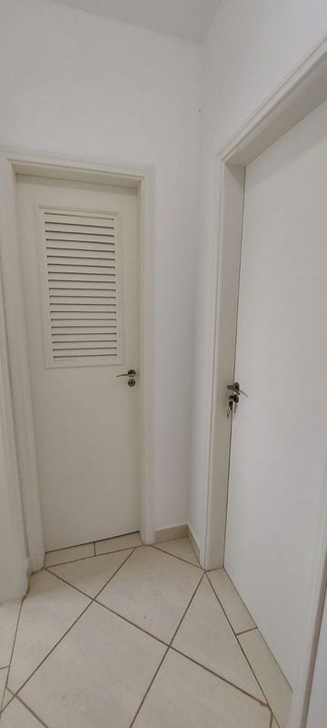 DISPENSA NO HALL DOS QUARTOS