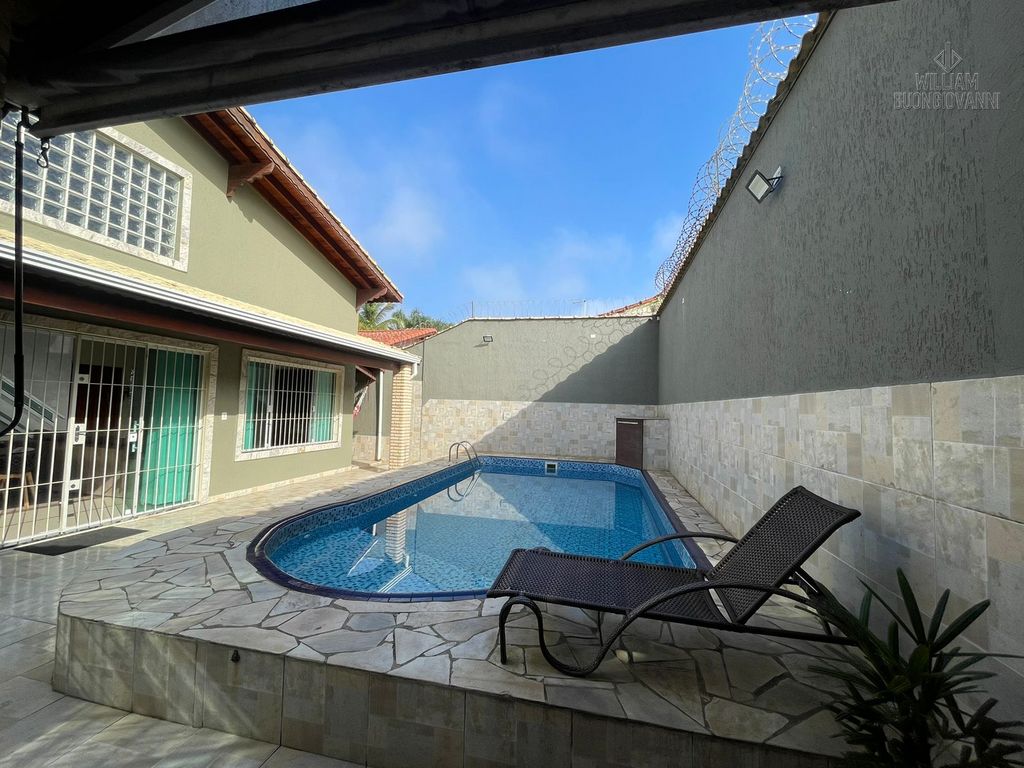 Casa, 4 quartos, 250 m² - Foto 1