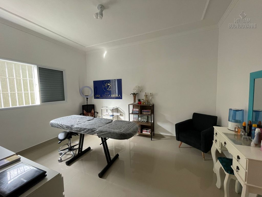 Casa, 4 quartos, 250 m² - Foto 13