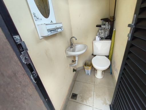 area gourmet com churrasqueira e lavabo