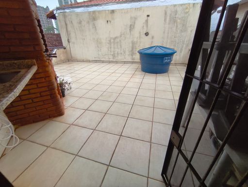 area gourmet com churrasqueira e lavabo