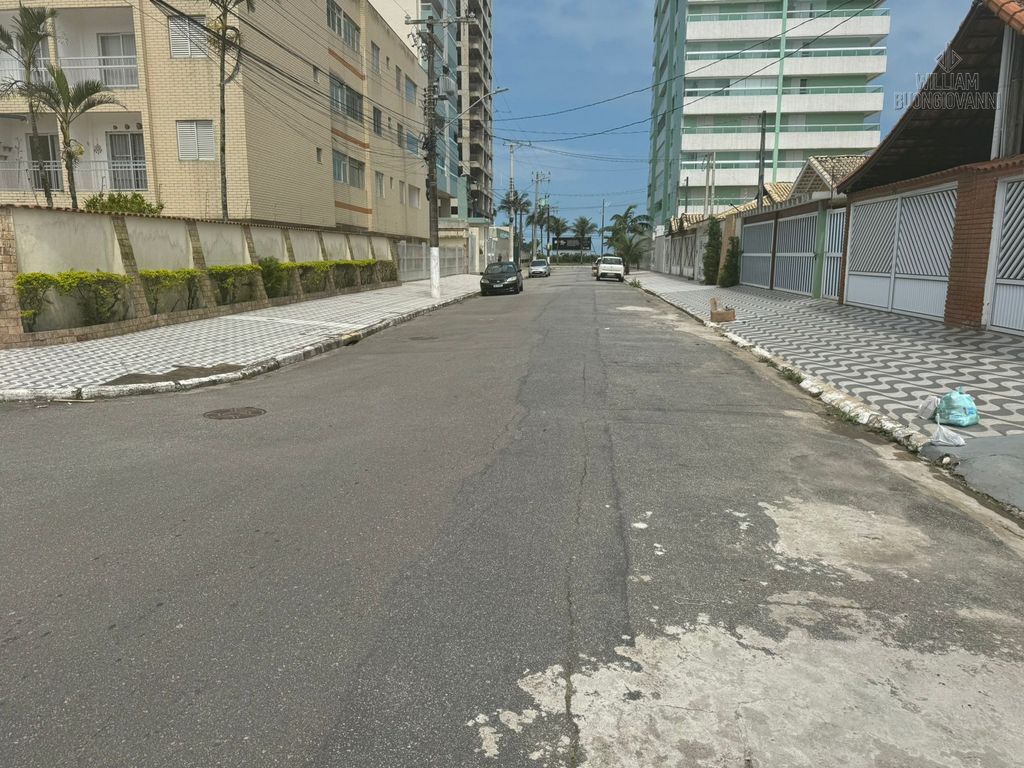 Casa, 5 quartos, 171 m² - Foto 1