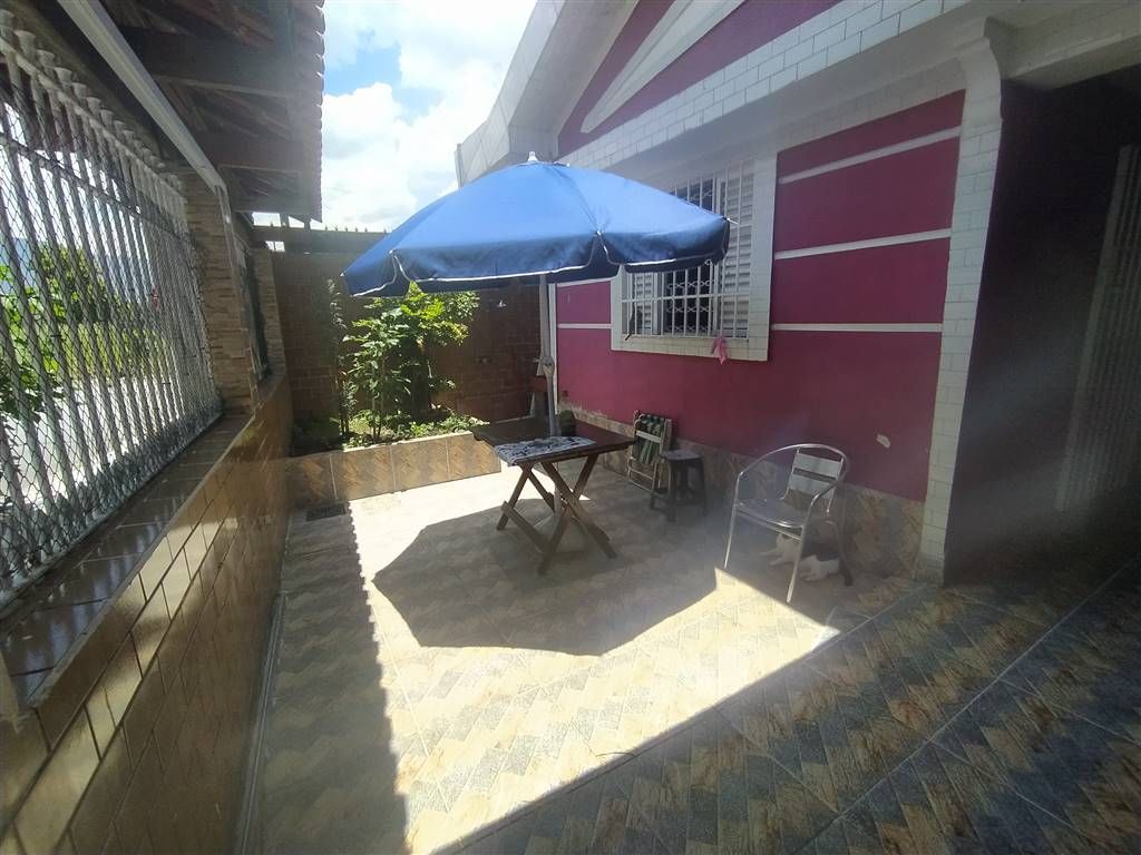 Casa, 2 quartos, 2000 m² - Foto 1