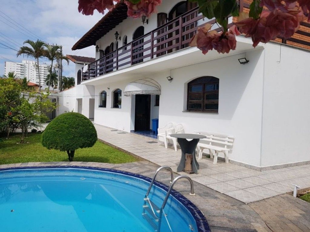 Casa, 3 quartos, 332 m² - Foto 1