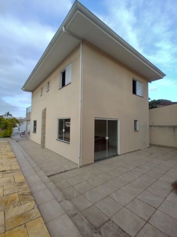 Casa, 4 quartos, 297 m² - Foto 2
