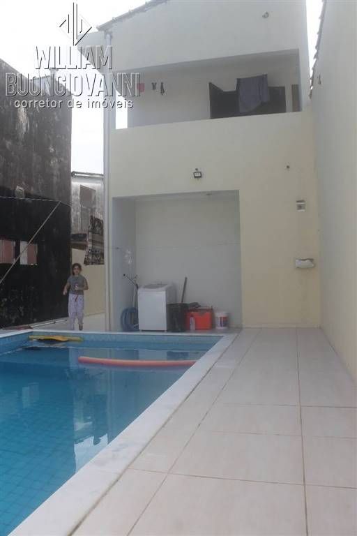 Casa, 5 quartos, 186 m² - Foto 1