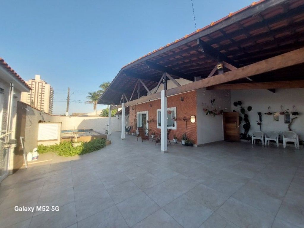 Casa, 4 quartos, 233 m² - Foto 2