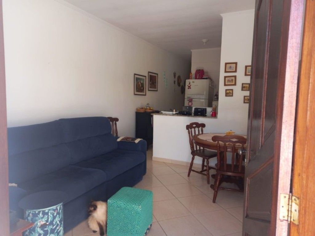 Casa, 2 quartos, 2000 m² - Foto 2