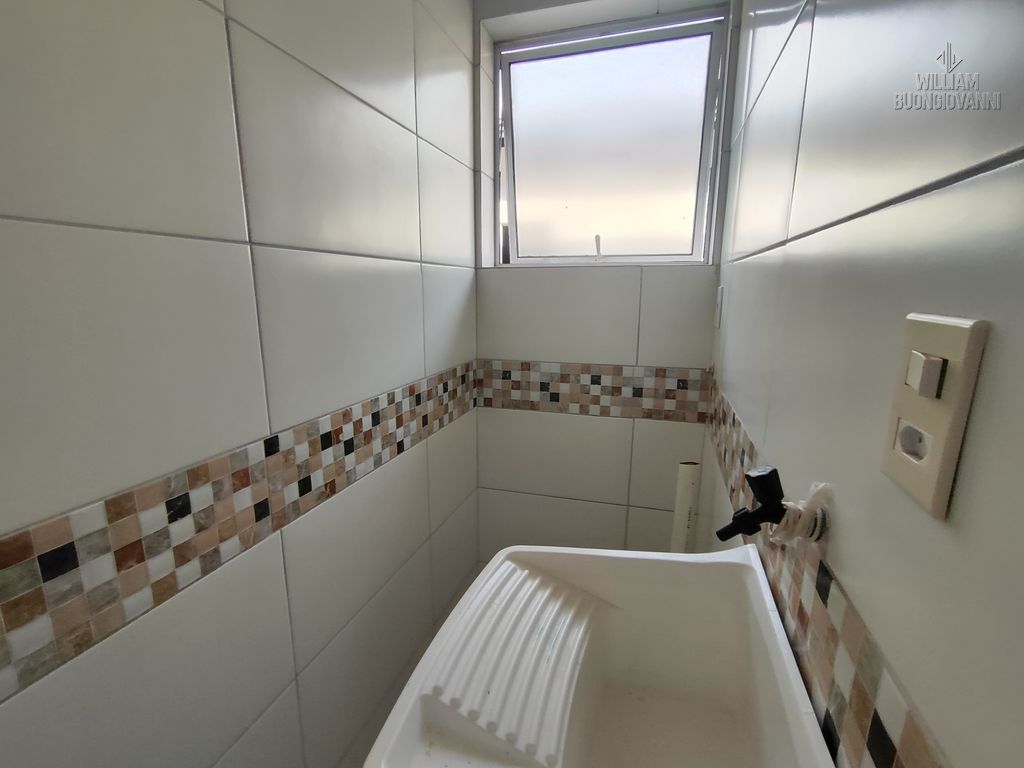 Casa à venda com 2 quartos, 54m² - Foto 18