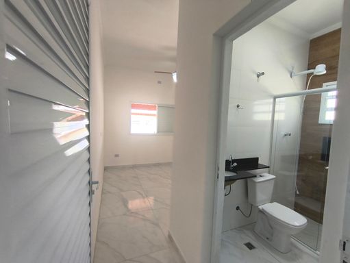 SUITE COM VENTILADOR DE TETO