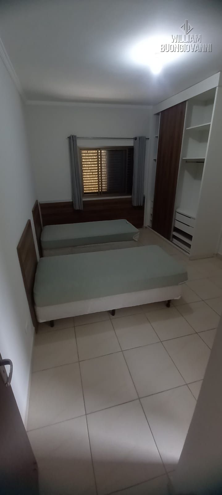 Casa, 4 quartos, 225 m² - Foto 1