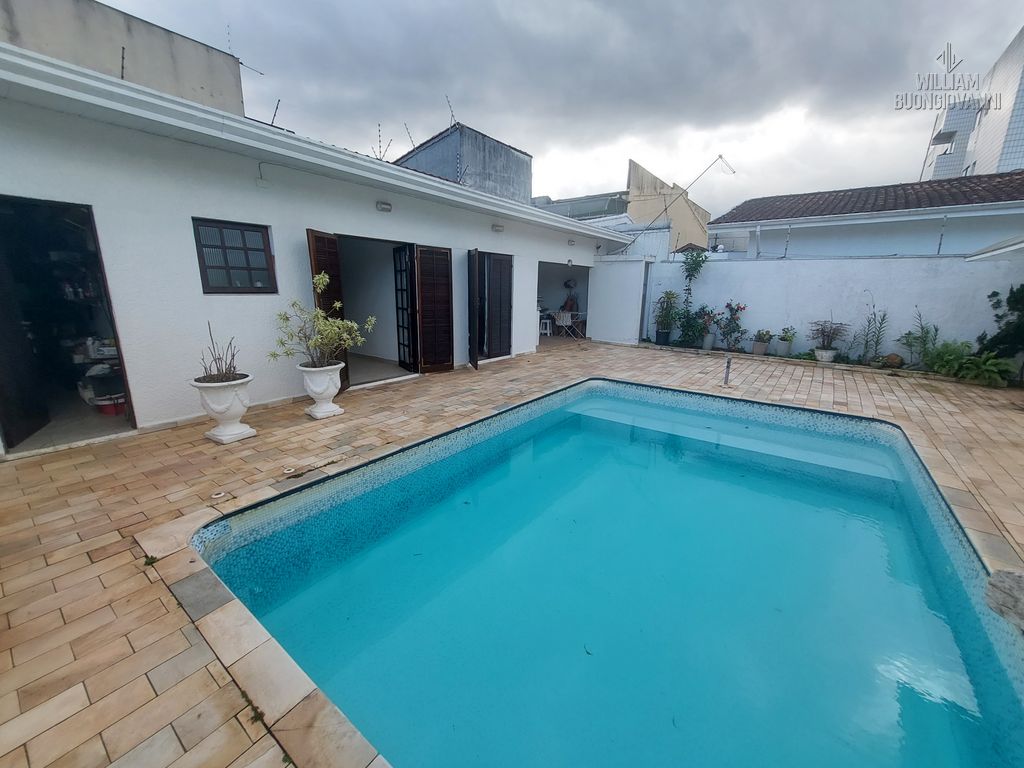 Casa, 4 quartos, 179 m² - Foto 1