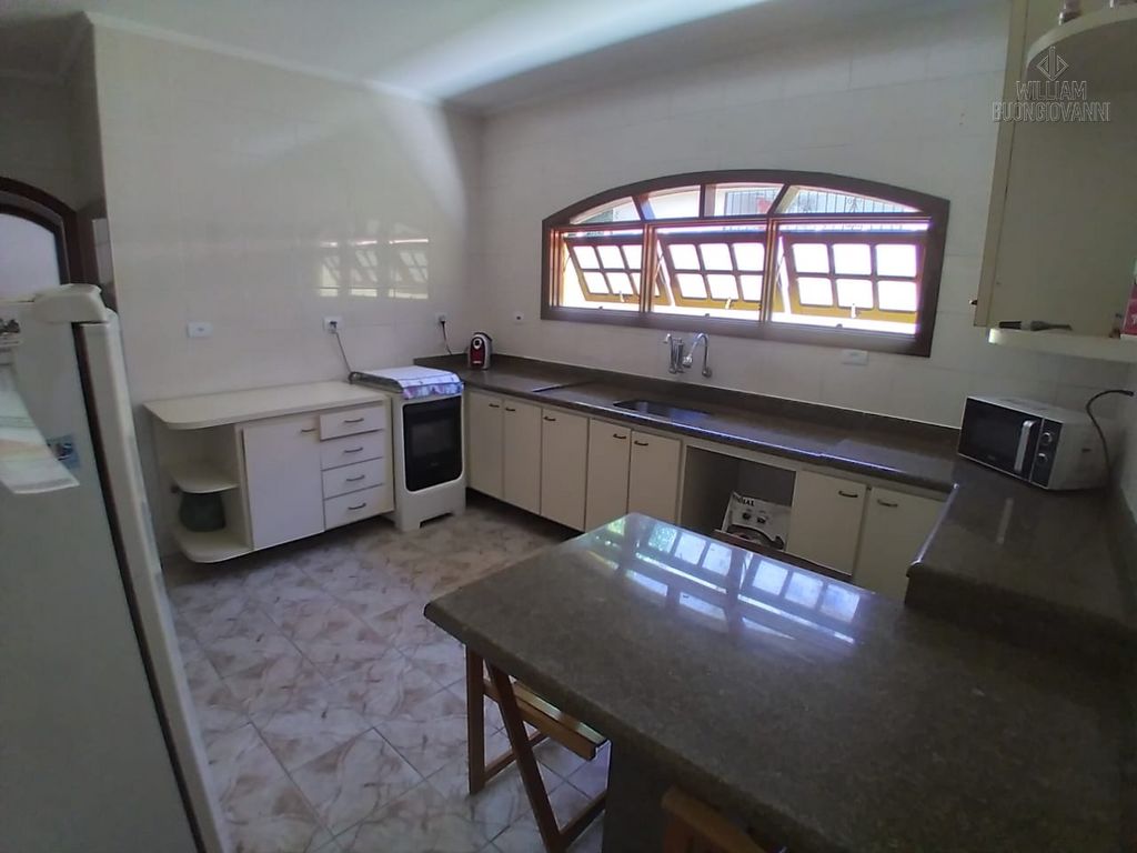 Casa, 4 quartos, 270 m² - Foto 2