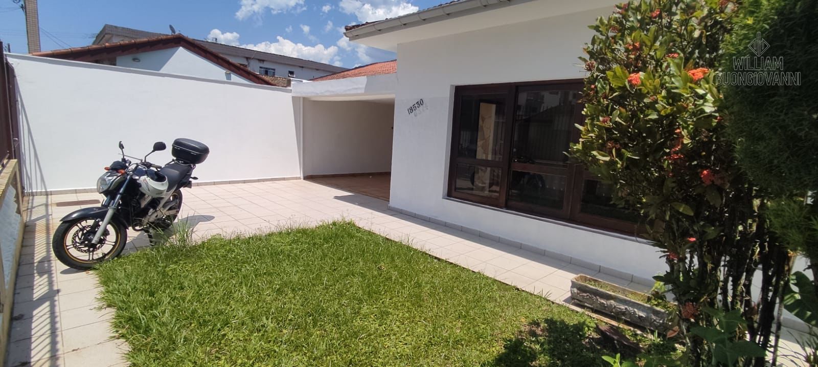 Casa, 4 quartos, 290 m² - Foto 1
