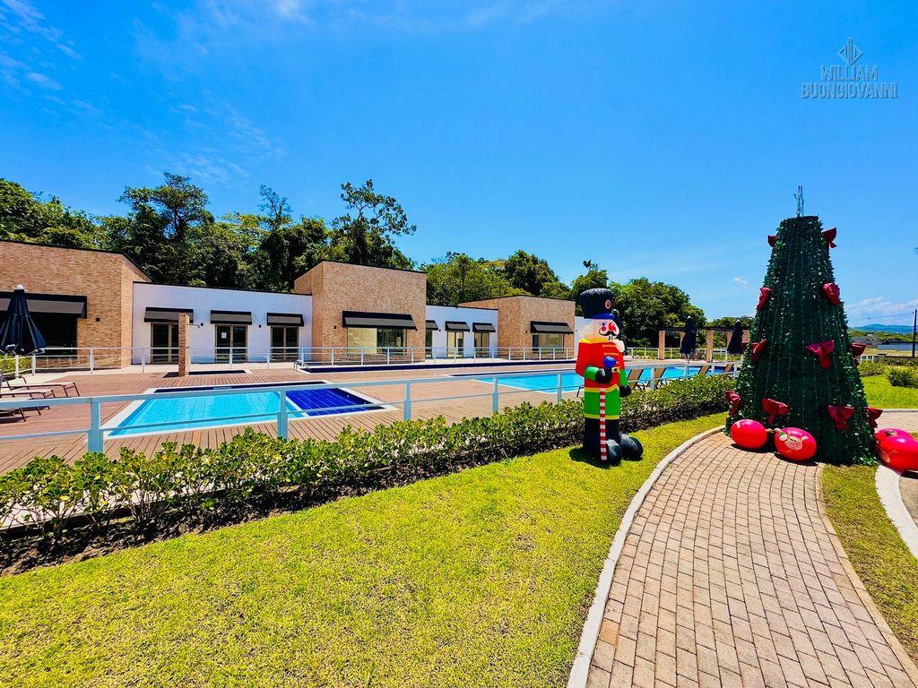 Casa de Condomínio à venda com 3 quartos, 181m² - Foto 4