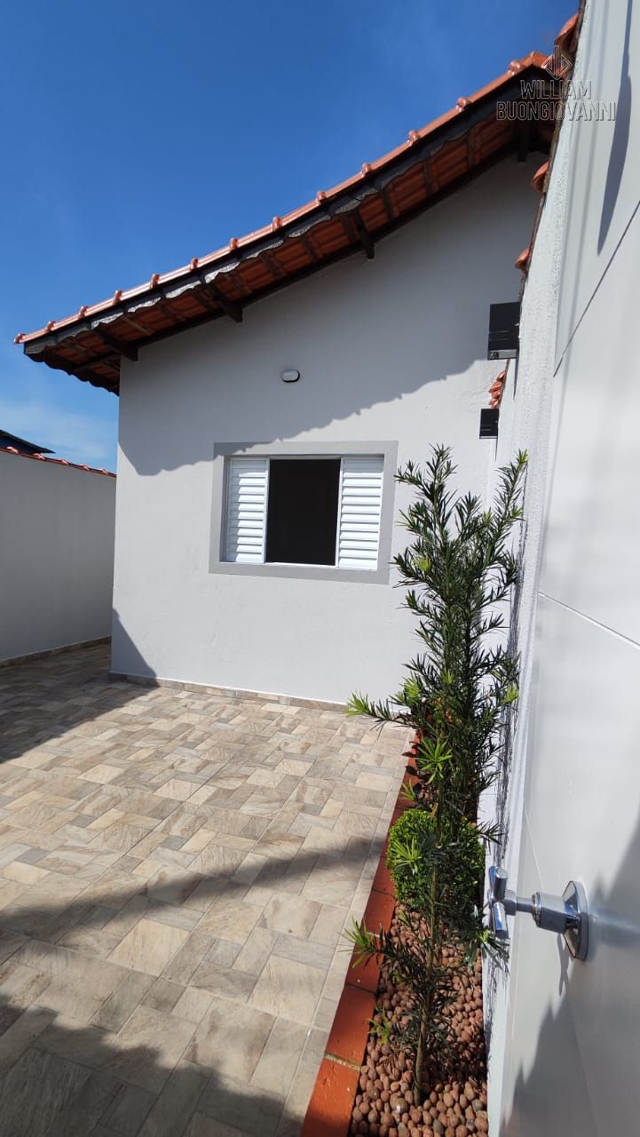 Casa, 2 quartos, 67 m² - Foto 1