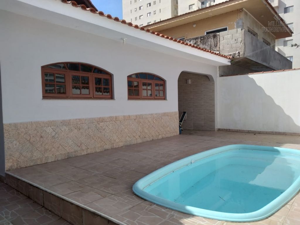 Casa, 4 quartos, 270 m² - Foto 1