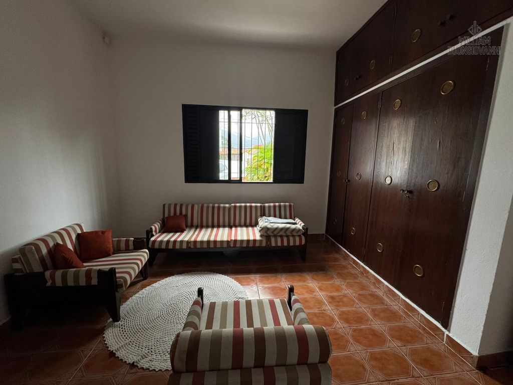 Casa, 4 quartos, 180 m² - Foto 2