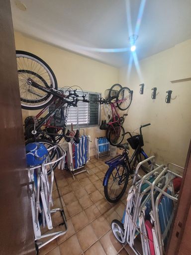 BICICLETARIO E DEPOSITO