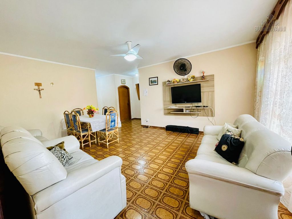 Casa, 3 quartos, 240 m² - Foto 1