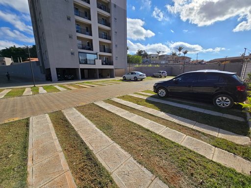 Área estacionamento