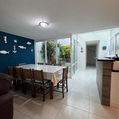 sala de jantar e cozinha