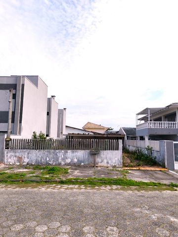 FAIXADA DO TERRENO