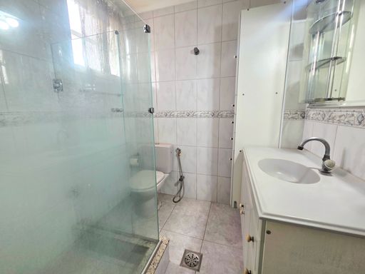 BANHEIRO DOMR 3 (SUITE)