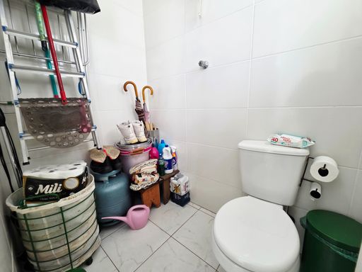 BANHEIRO DE SERVIÇO