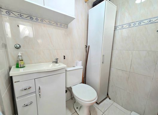 BANHEIRO DE SERVIÇO