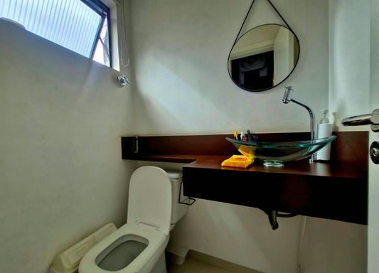 Banheiro de serviço