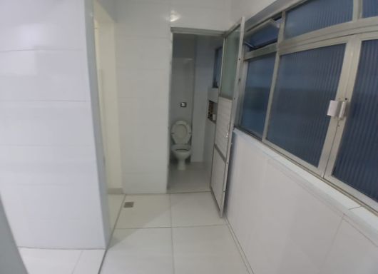 Banheiro de serviço