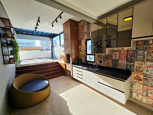 TERRAÇO GOURMET COM CHURRASQUEIRA E JACUZZI