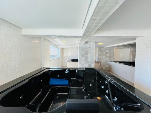 jacuzzi