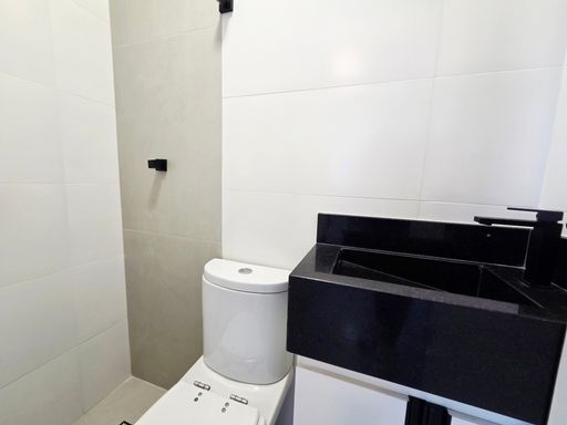 BANHEIRO DE SERVIÇO