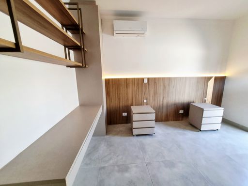 SUITE 1