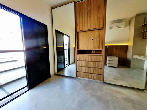SUITE 1