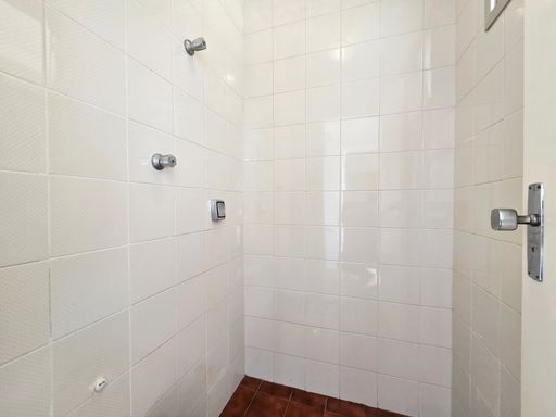 BANHEIRO DE SERVIÇO