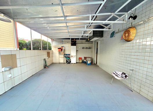 AREA EXTERNA COBERTA