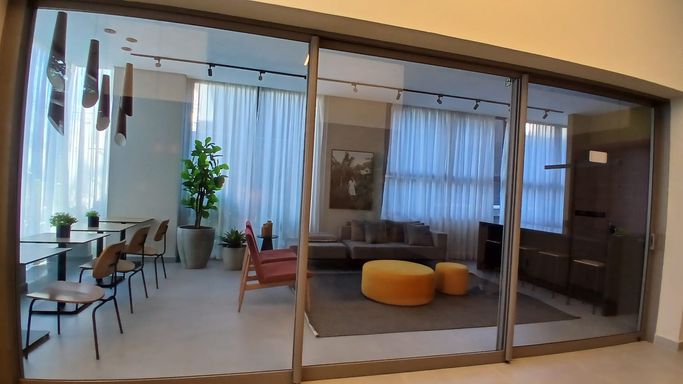 #StudioAltoDaBoaVista  
#EstúdioParaAlugarSP  
#AltoDaBoaVista  
#LocaçãoStudio  
#StudioComPiscina  
#CondomínioComLazer  
#PróximoMetro  
#MetroAltoDaBoaVista  
#EstúdioModerno  
#MoradiaSP  
#ApartamentoCompacto  
#StudioComVista  
#LazerCompleto  
#PiscinaAquecida  
#CondomínioPremium