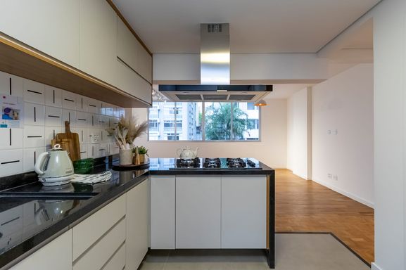 #DesignContemporâneo

#ArquiteturaDeLuxo

#Decorado

#VistaPanorâmica

#LocalizaçãoPrivilegiada

#CondomínioDeAltoPadrão

#ConfortoESofisticação

#ReformaDeLuxo

#ApartamentoEspaçoso

#InvestimentoImobiliário