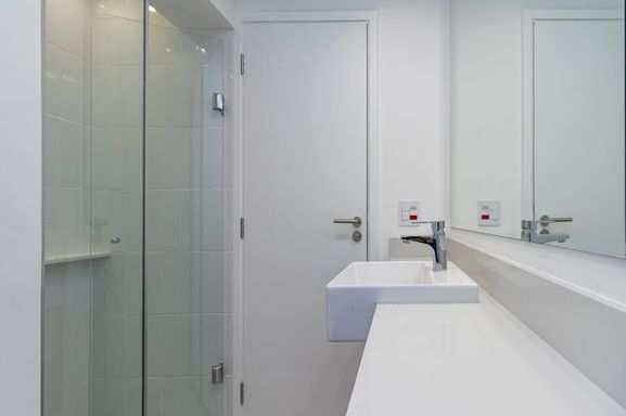 #ApartamentoModerno

#DesignContemporâneo

#AltoPadrão

#LuzNatural

#VistaLinda

#MorarBem

#ConfortoESofisticação

#InvestimentoSeguro

#ImóvelReformado