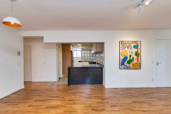 #DesignContemporâneo

#ArquiteturaDeLuxo

#Decorado

#VistaPanorâmica

#LocalizaçãoPrivilegiada

#CondomínioDeAltoPadrão

#ConfortoESofisticação

#ReformaDeLuxo

#ApartamentoEspaçoso

#InvestimentoImobiliário