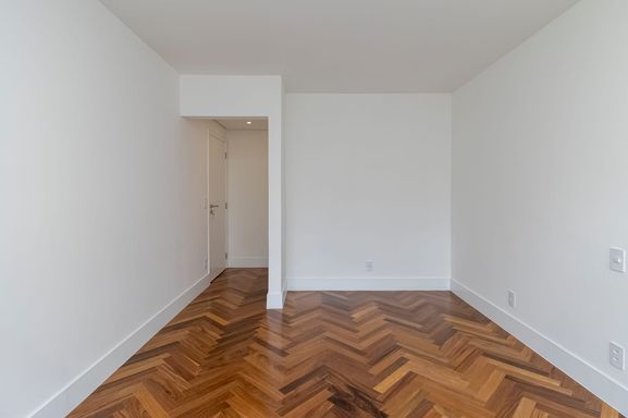 #ApartamentoModerno

#DesignContemporâneo

#AltoPadrão

#LuzNatural

#VistaLinda

#MorarBem

#ConfortoESofisticação

#InvestimentoSeguro

#ImóvelReformado