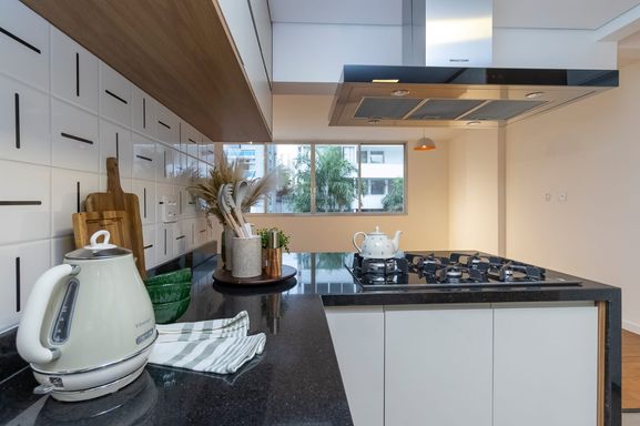 #DesignContemporâneo

#ArquiteturaDeLuxo

#Decorado

#VistaPanorâmica

#LocalizaçãoPrivilegiada

#CondomínioDeAltoPadrão

#ConfortoESofisticação

#ReformaDeLuxo

#ApartamentoEspaçoso

#InvestimentoImobiliário