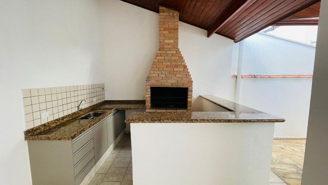 Área gourmet com churrasqueira